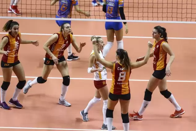 Galatasaray HDI Sigorta Kadın Voleybol Takımı, 8'li final turuna yükseldi