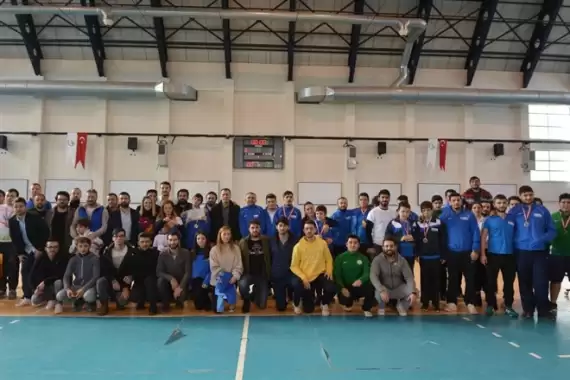 Düzce Üniversitesi “Sporda Biz, Engelsiz” Masa tenisi turnuvasıyla farkındalık oluşturdu