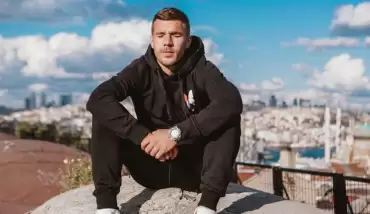 Podolski, Galatasaray taraftarını unutamıyor!