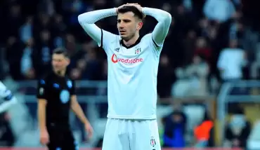 Vodafone Park'ta Oğuzhan ve Love'a tepki