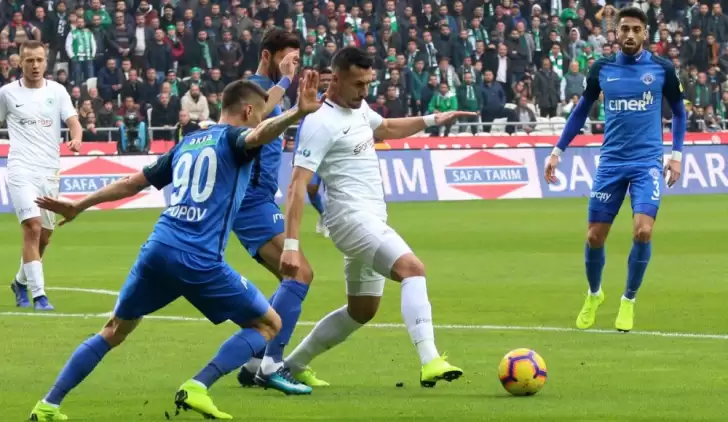 Gol düellosunda kazanan Konyaspor!