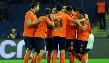 Başakşehir'de flaş ayrılık! Eski Beşiktaşlı...