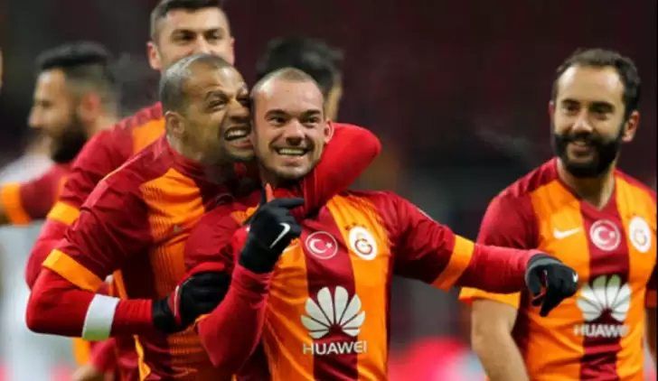 Galatasaray'da Sneijder ve Melo kararı! Transfer edilecekler mi? 