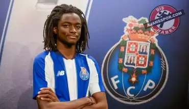 Porto, Romario Baro ile 2023 yılına kadar sözleşme yeniledi