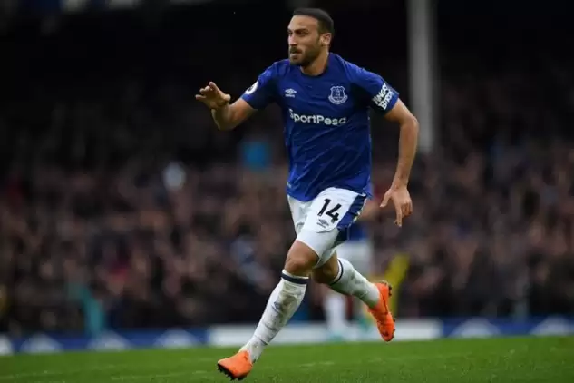 Cenk Tosun 'Saray' yolunda!