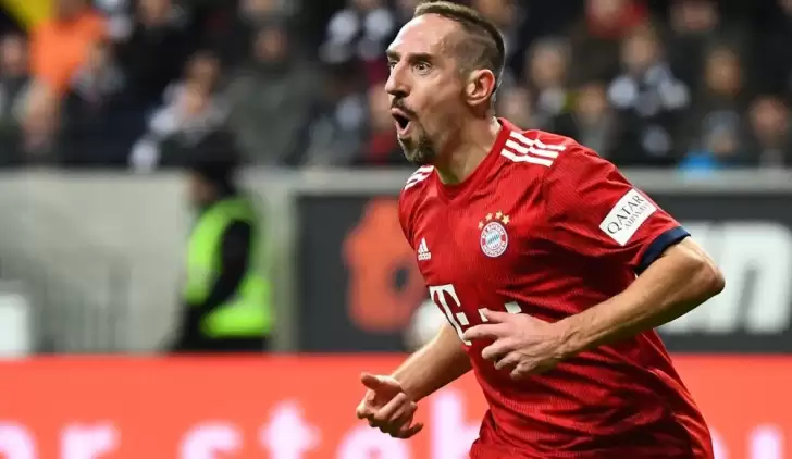 Galatasaray için flaş transfer iddiası! Ribery ile...