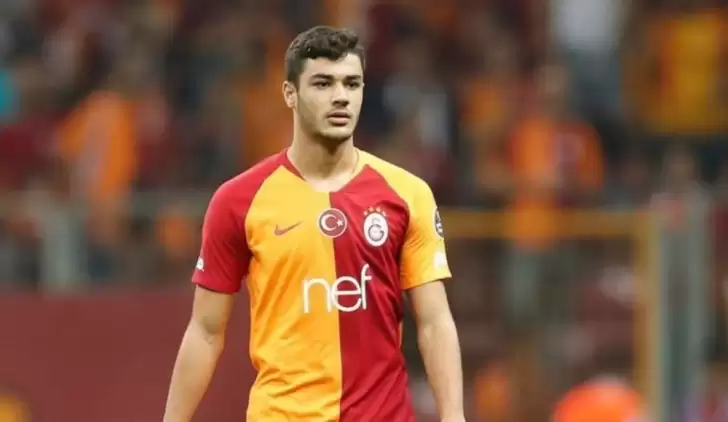 Ozan Kabak, Galatasaray'da kalıyor!