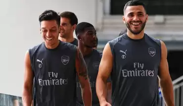 Sead Kolasinac'ten Mesut Özil'e destek: "Mesut'un arkasındayız!"