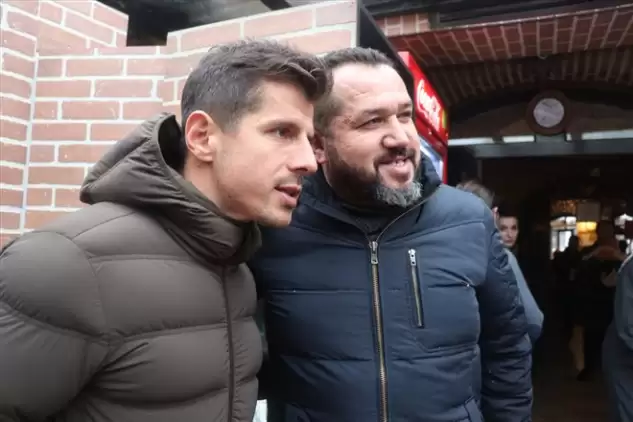 Emre Belözoğlu'ndan Fenerbahçe açıklaması: "Gönlümdeki yeri ayrı..."