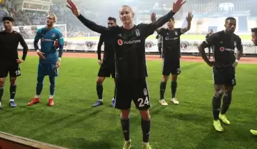 Taraftardan Vida tepkisi! ''Transfer yapmak için daha ne kadar puan kaybı gerekiyor?''