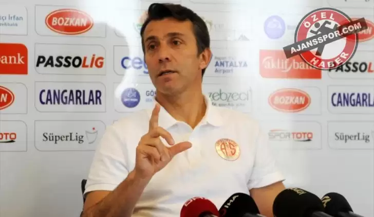Bülent Korkmaz, Antalyaspor'dan ayrılıyor mu? Canlı yayında açıkladı!