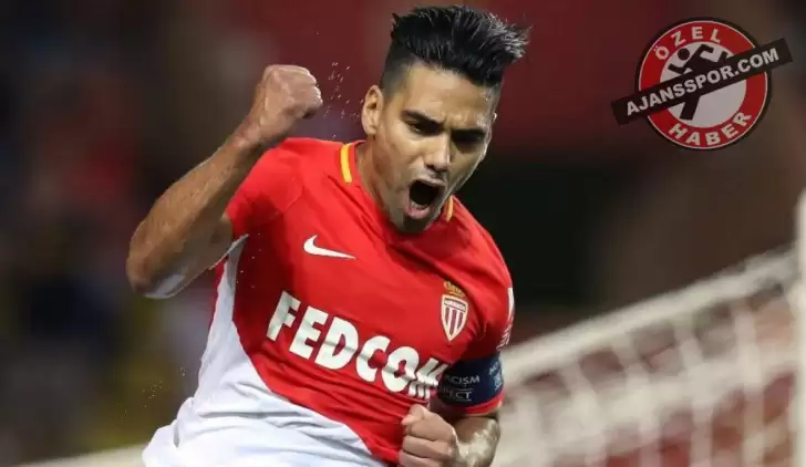 Falcao: "Bu Türkler hiç uyumuyor mu?"