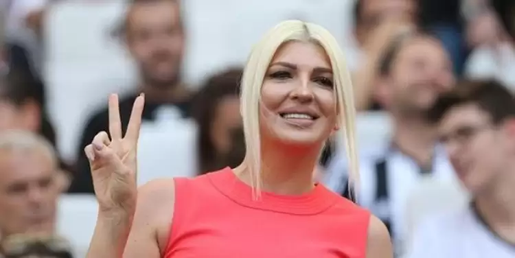 Jelena Karleusa'dan sus pası!