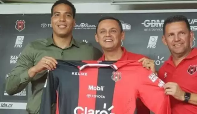 Esteban Alvarado, hiç maça çıkmadan ayrılıyor!