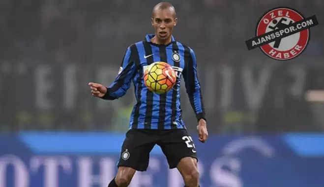 Galatasaray için Miranda daha yüksek olasılık