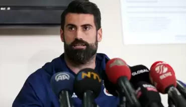 Volkan Demirel'in gözü yönetimde