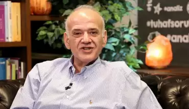 Ahmet Çakar: ''Hakem hakem olsaydı, Galatasaray ilk yarı 9 kişi kalırdı''