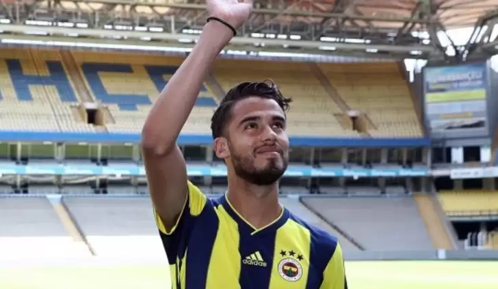 Fenerbahçe forması giyen Reyes'in menajerinden transfer açıklaması!