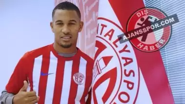 Antalyasporlu William Vainqueur'e Monaco kancası