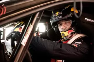 Ralli efsanesi Loeb Dakar’da zafer arıyor