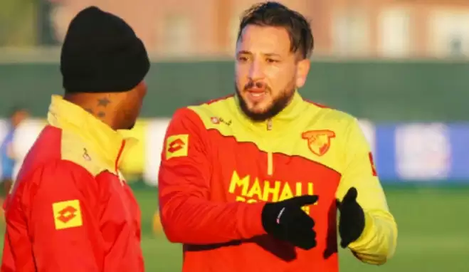 Göztepe'de Nabil Ghilas'a sürpriz af