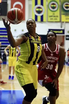 Fenerbahçe, Yunanistan ekibi Olympiakos'u 76-68 yendi