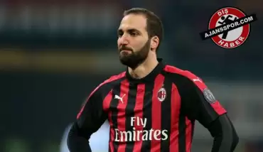 Chelsea, Higuain için hazırlıklara başladı