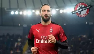 Gonzalo Higuain, Londra'ya uçuyor!