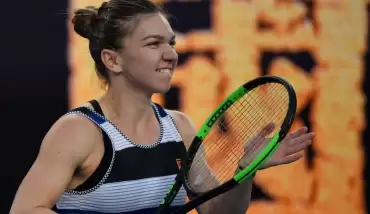 Zverev ve Halep dördüncü turda