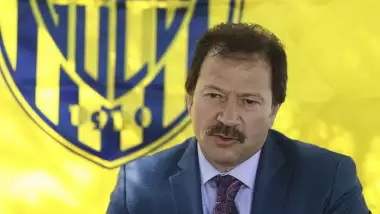 Mehmet Yiğiner'den Mesut Özil ve Emre Mor açıklaması