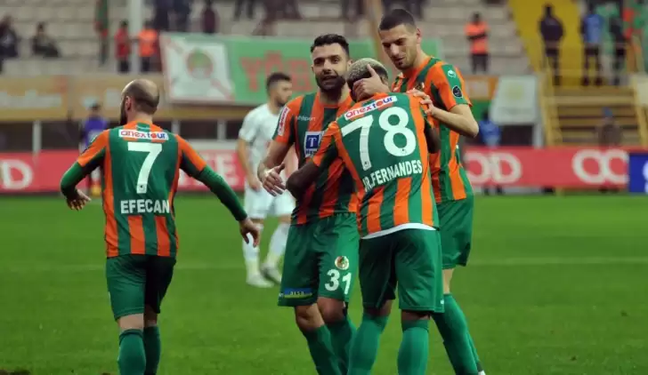 Alanyaspor ikinci yarıya galibiyetle başladı!