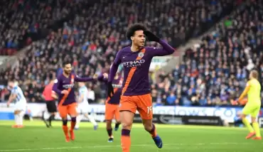 Özet - Manchester City deplasmanda rahat kazandı