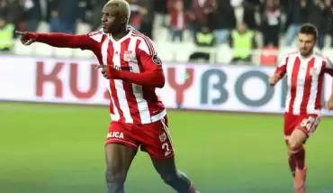 Arouna Kone: "1 puanla ayrılmak bizim için avantaj oldu"
