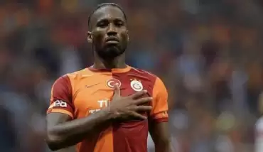 Drogba ülkesine dönüyor