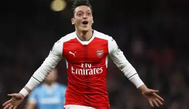 Mesut Özil yok, Kolasinac kadroda
