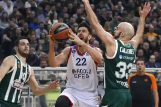 Anadolu Efes, deplasmanda Panathinaikos'a mağlup oldu