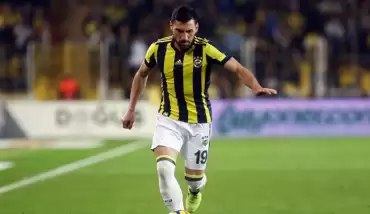 Şener Özbayraklı ile anlaşma sağlandı! 
