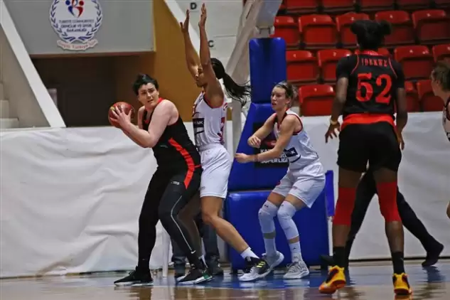 Bellona Kayseri Basketbol, Gündoğdu Adana Basketbol'u 83-77 yendi