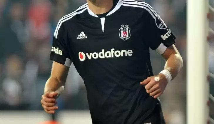 Beşiktaş'ta ilk ayrılık... Menajerini kulübe çağırdı!