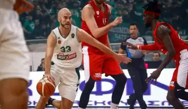 Panathinaikos-Olympiakos maçı yarıda kaldı