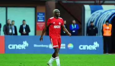 Arouna Kone'den yaş eleştirilerine cevap!