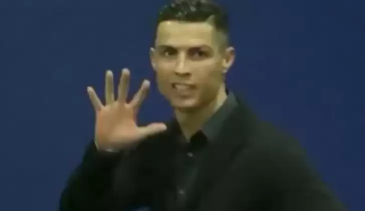 Ronaldo'ya şok tezahürat! Maç sonu öyle bir karşılık verdi ki...