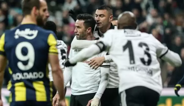 Fenerbahçe'den Gökhan Gönül'lü paylaşım