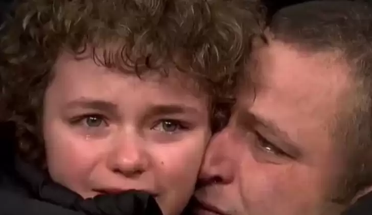Beşiktaş - Fenerbahçe derbisinde ağlayan çocuğun kim olduğu ortaya çıktı!