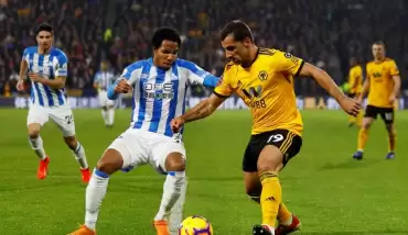 Huddersfield 14 maç sonra kazandı!
