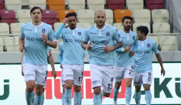 Olay yorum: "Başakşehir için saha ve top yeterli!"