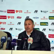 Taşyürek: “Çok zor şartlarda oyuncu kadrosu anlamında ilerlemeye çalışıyoruz”