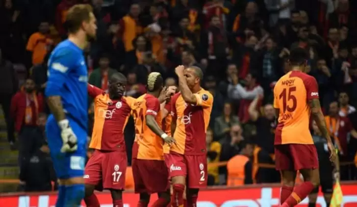 Galatasaray'dan gol şov, Muslera'dan rekor!