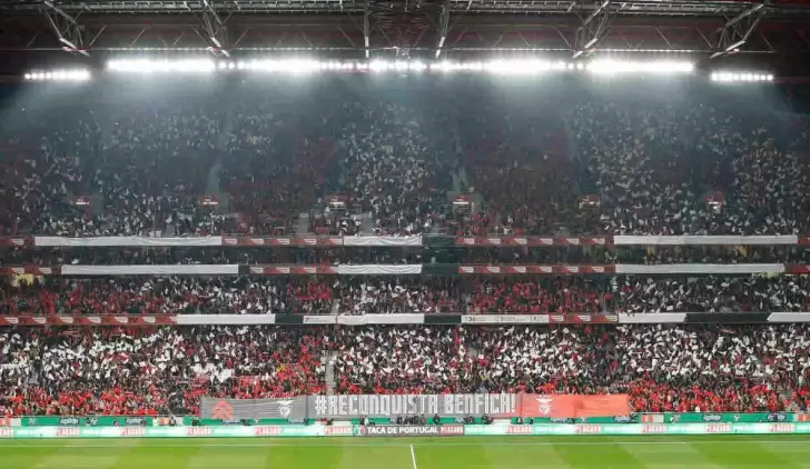 Benfica'nın Işık Stadı'nı Galatasaray aydınlattı!