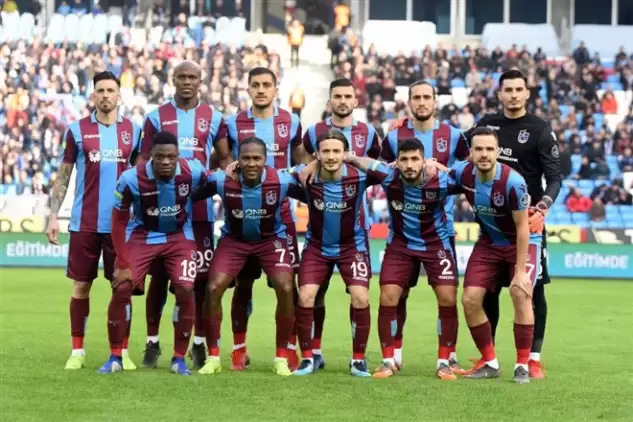 Trabzonspor'un 11'i belli oldu! Sürpriz tercih...